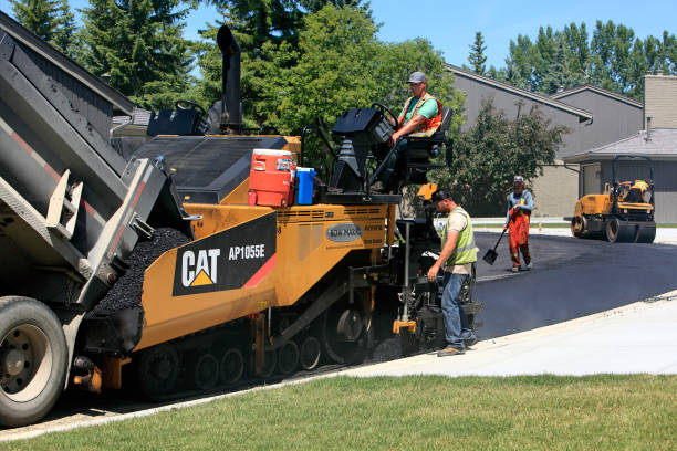 Best Driveway Pavers Contractor  in St Francis, WI